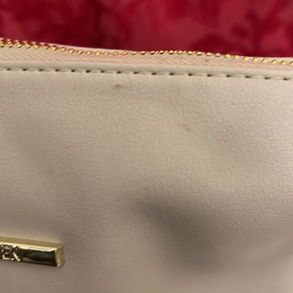 Steve Madden‎ White Cross Body Shoulder Bag….Like New - Picture 15 of 15